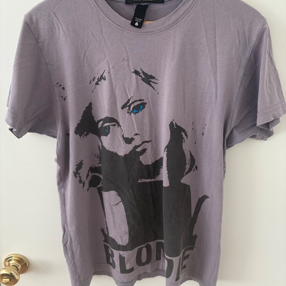 RARE Marc Jacob’s Blondie T Shirt (some faded areas on sleeves) Size M Lilac - Picture 4 of 7